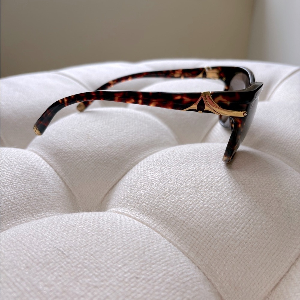 Louis Vuitton Tortoise Shell Sunglasses - Picture 5 of 8